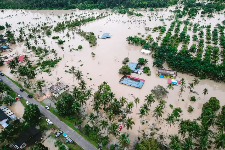 Drone shot capturing extensive flooding in Kijal, Malaysia village.